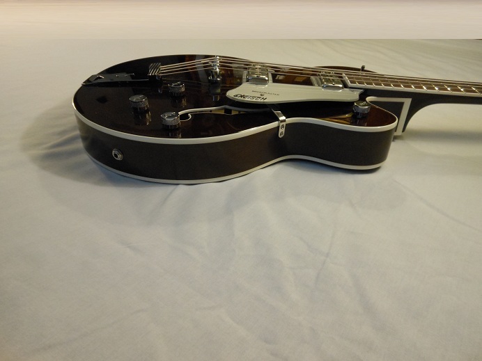 G6119B Broadkaster Bass Picture 10